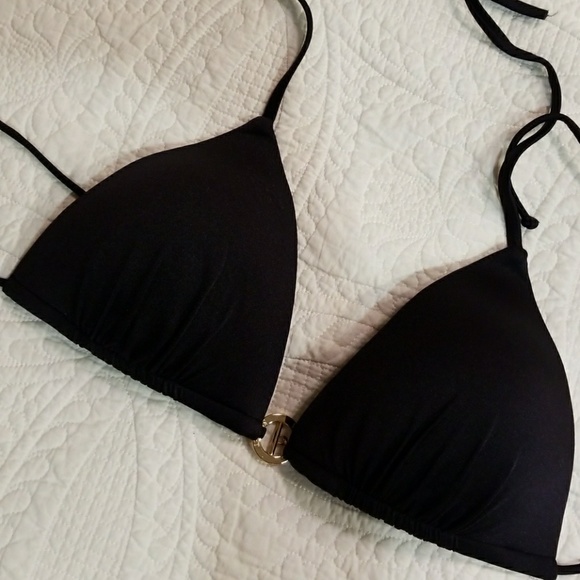 Bikini - Picture 4 of 4